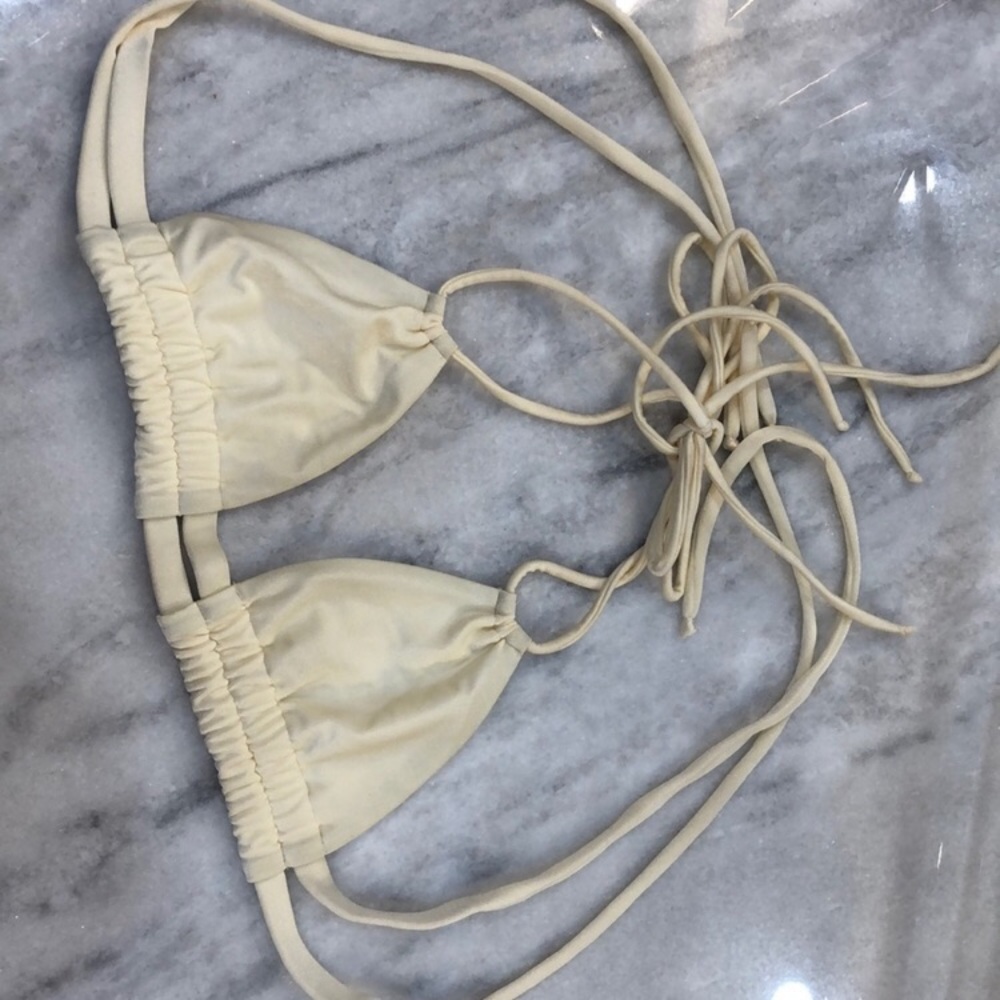 Montce Dopio top in sand